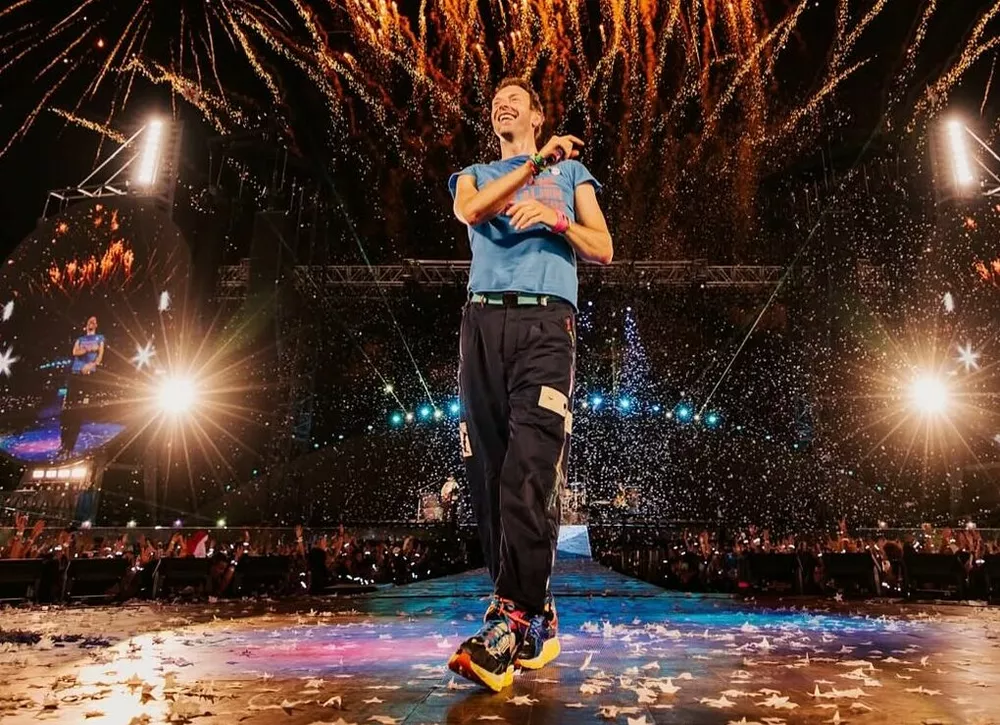 Крис Мартин впервые нарушил молчание после скандала с изменой на концерте Coldplay