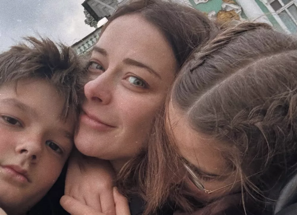 Марина Александрова путешествует по Европе с детьми