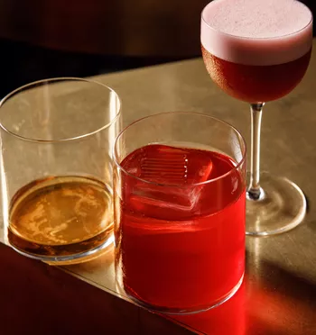 Коктейльный пейринг на основе Dewar's