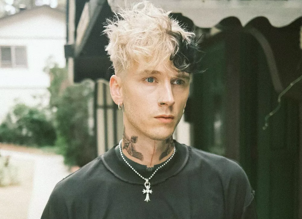 Machine Gun Kelly дал редкий комментарий об отношениях с дочерью-подростком 