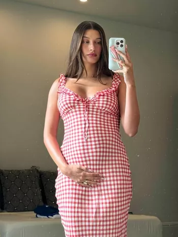 Хейли Бибер