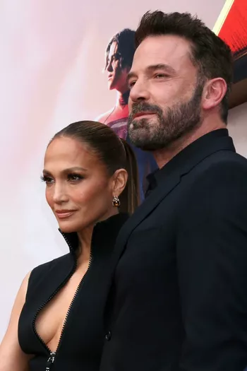 Дженнифер с бывшим мужем