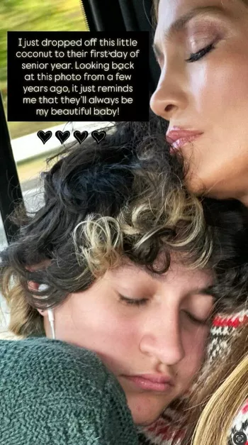 Джей Ло с дочкой