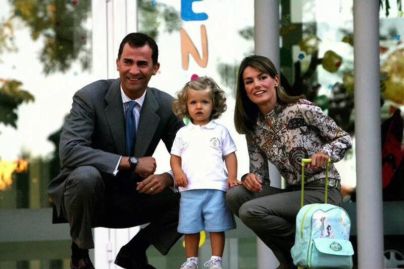 Первый раз в детский сад. Леонор и ее родители в сентябре 2007 года