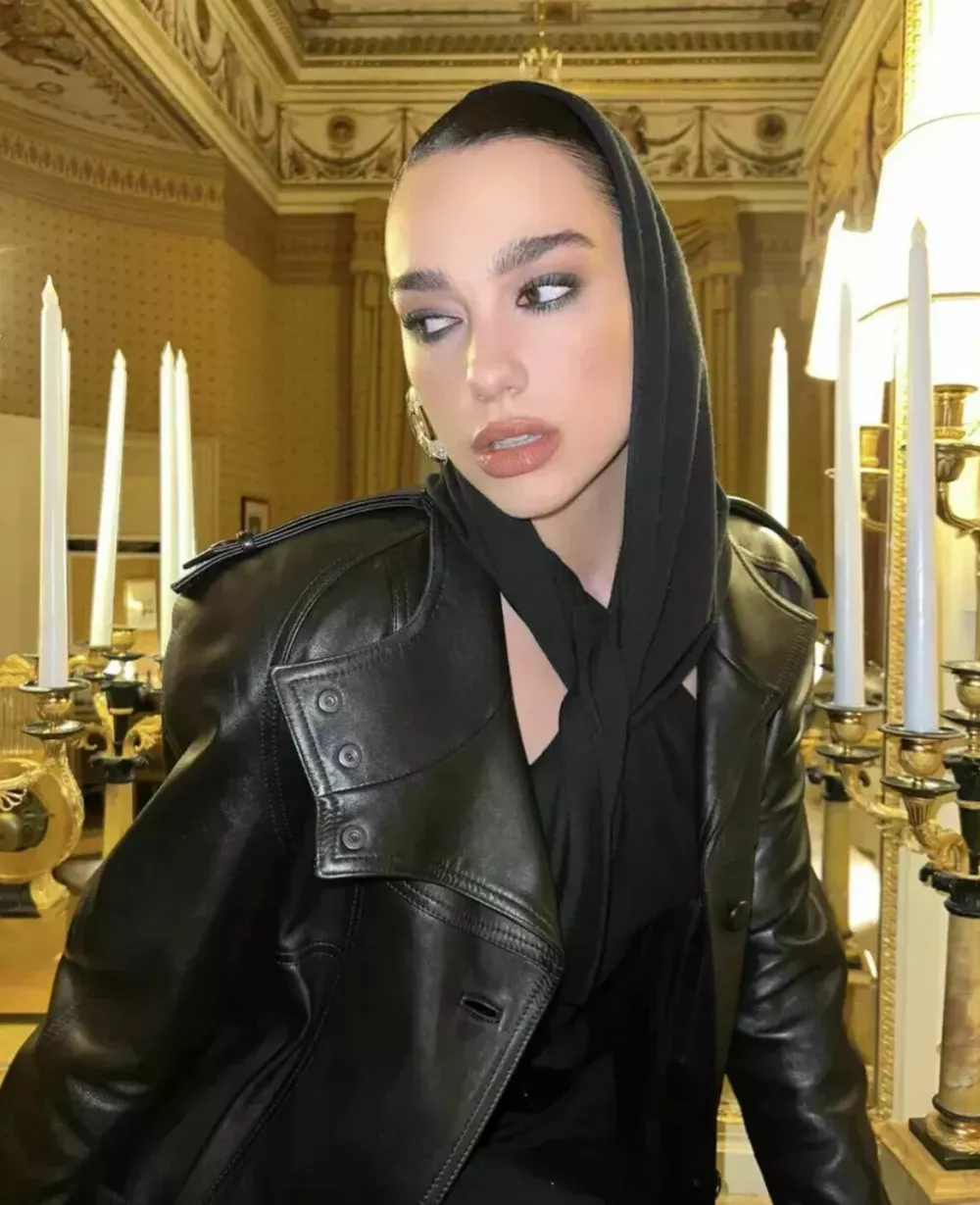 Дуа Липа.