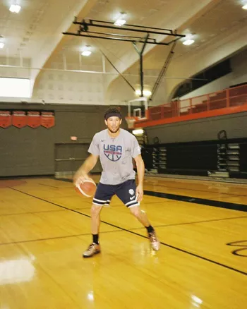 Девин Букер