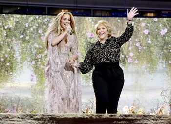 Дженнифер Лопес