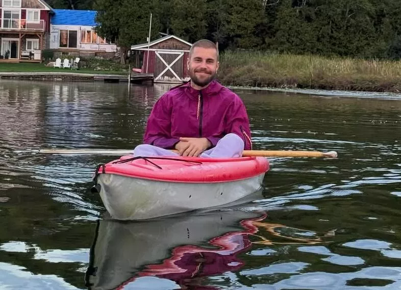 Джастин Бибер удивил поклонников пикантным фото из отпуска