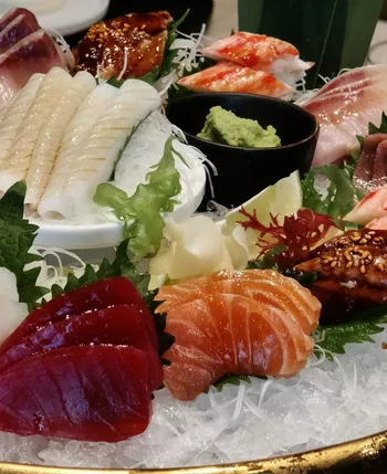 Плато сашими