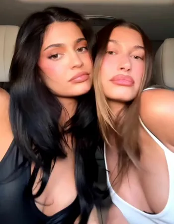 Кайли и Хейли