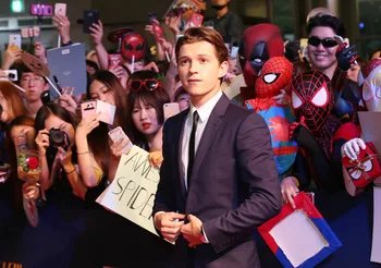 Том Холланд