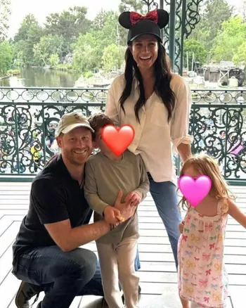 Гарри и Меган с детьми