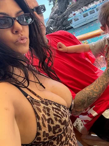 Кортни с мужем и сыном