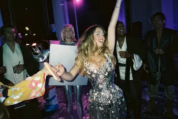 Сидни Суини