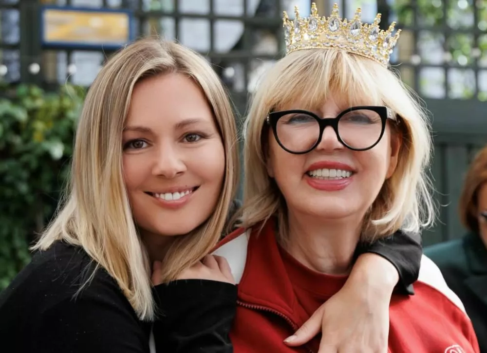 Мария Кожевникова трогательно поздравила маму с днем рождения
