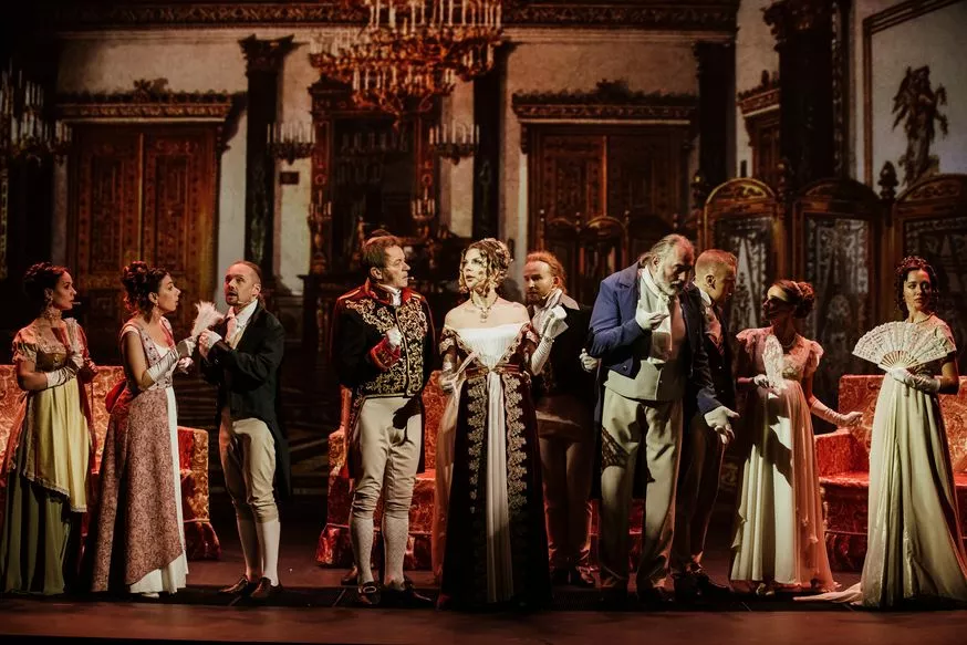Сцена из спектакля «Le prince André. Князь Андрей Болконский»