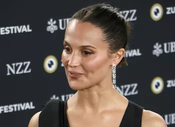 Алисия Викандер