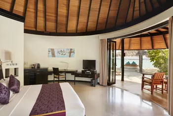 Deluxe Beach Villa (Sun Siyam Iru Fushi)