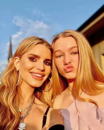 Джессика и Максвелл