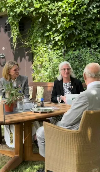 Кейт и Карл III