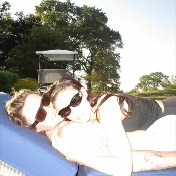 Бруклин и Никола