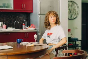 Кадр из quotСоседкиquot