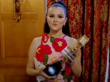 Селена Гомес в Oscar de la Renta