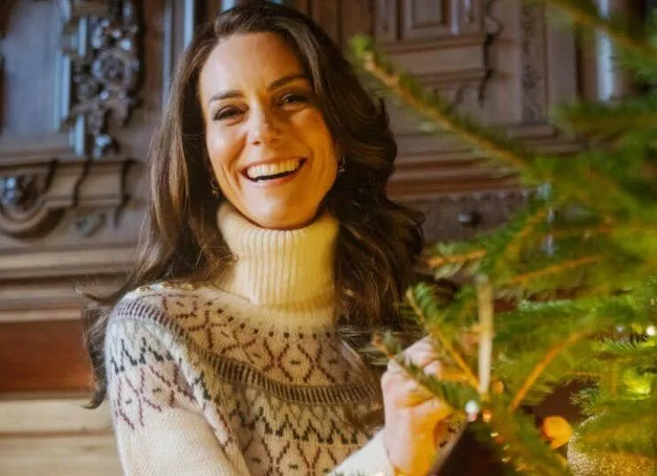 Кейт Миддлтон объявила о важном событии в свитере за 20 тысяч рублей