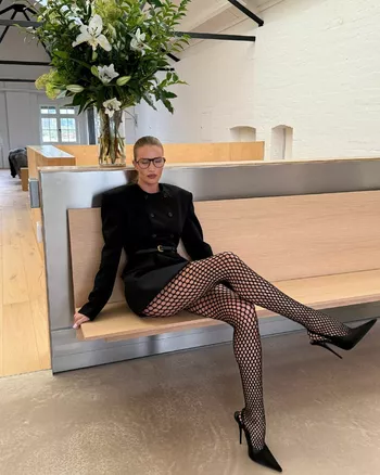 Рози ХантингтонУайтли