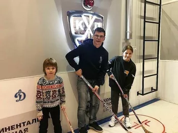 Андрей с детьми