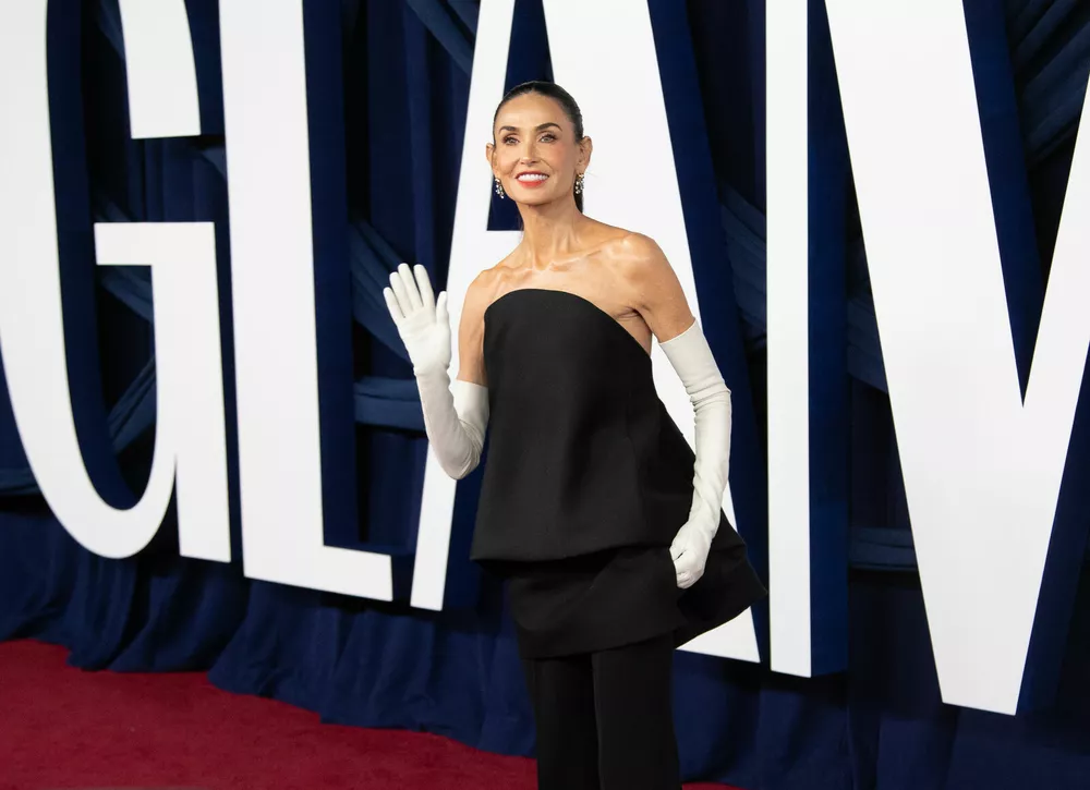 Деми Мур попала в неловкое положение перед премией Женщина года