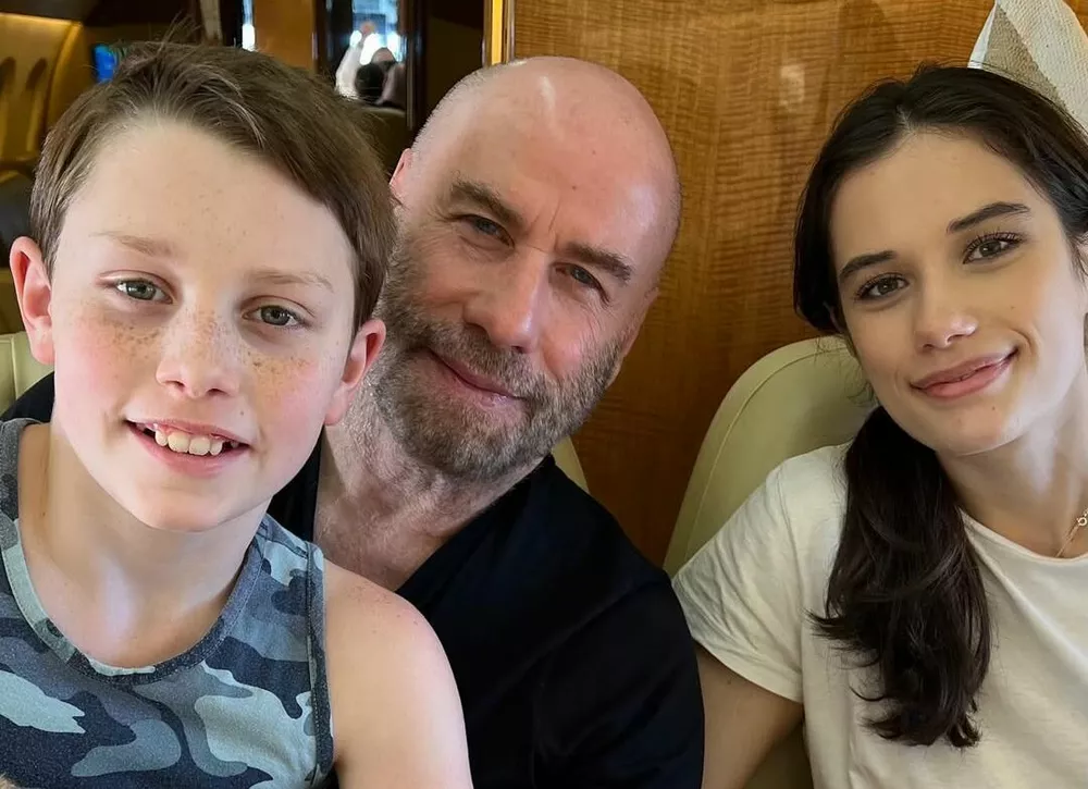 Джон Траволта показал фото подросшего сына