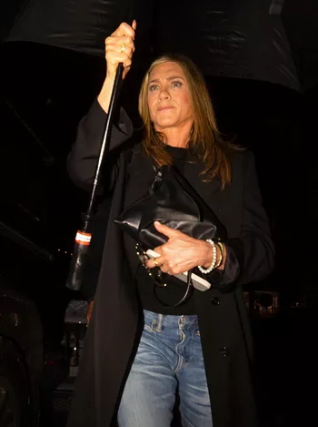 Дженнифер Энистон