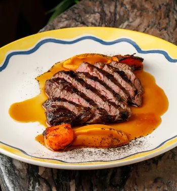 Стейк мачете с копченым бататом