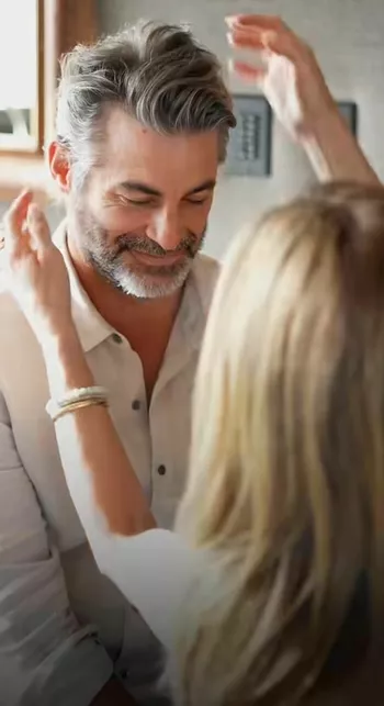 Джим Кертис и Дженнифер Энистон