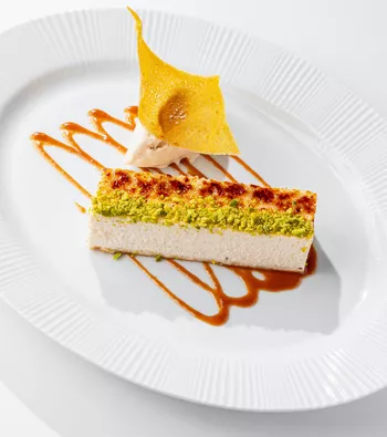 Чизкейк с карамельным мороженым