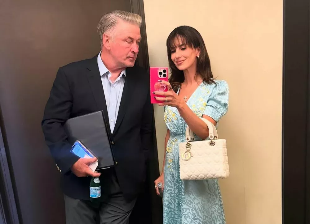 Хилария Болдуин призналась, что ее брак держится на семейной терапии 