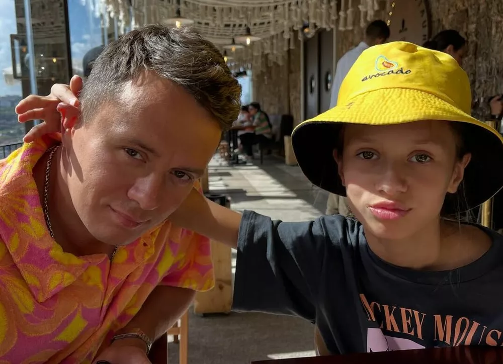 Илья Соболев нежно поздравил с днем рождения старшую дочь