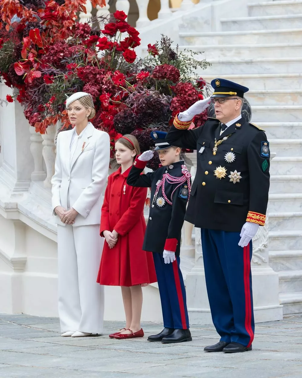 Монархи Монако с детьми