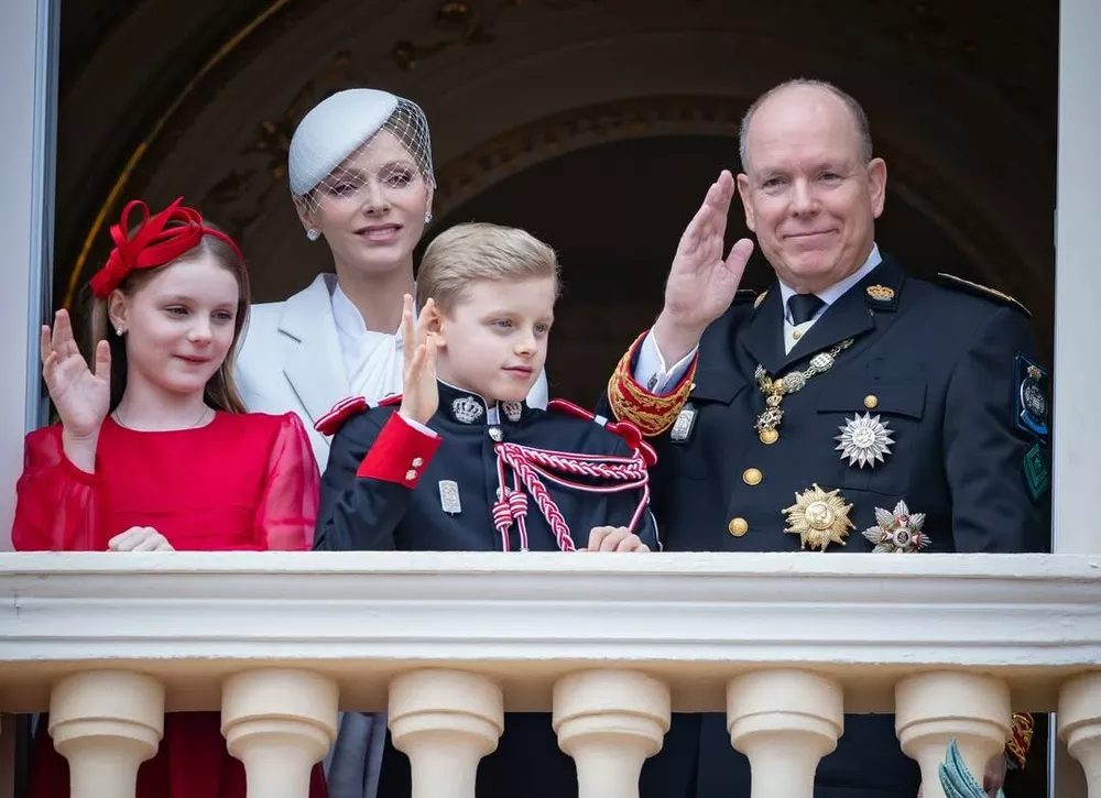 Королевская семья Монако отметила Национальный день и обновила официальные портреты 