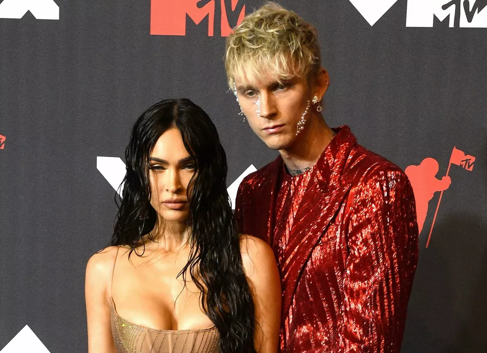 Machine Gun Kelly поделился деталями интимной жизни с Меган Фокс