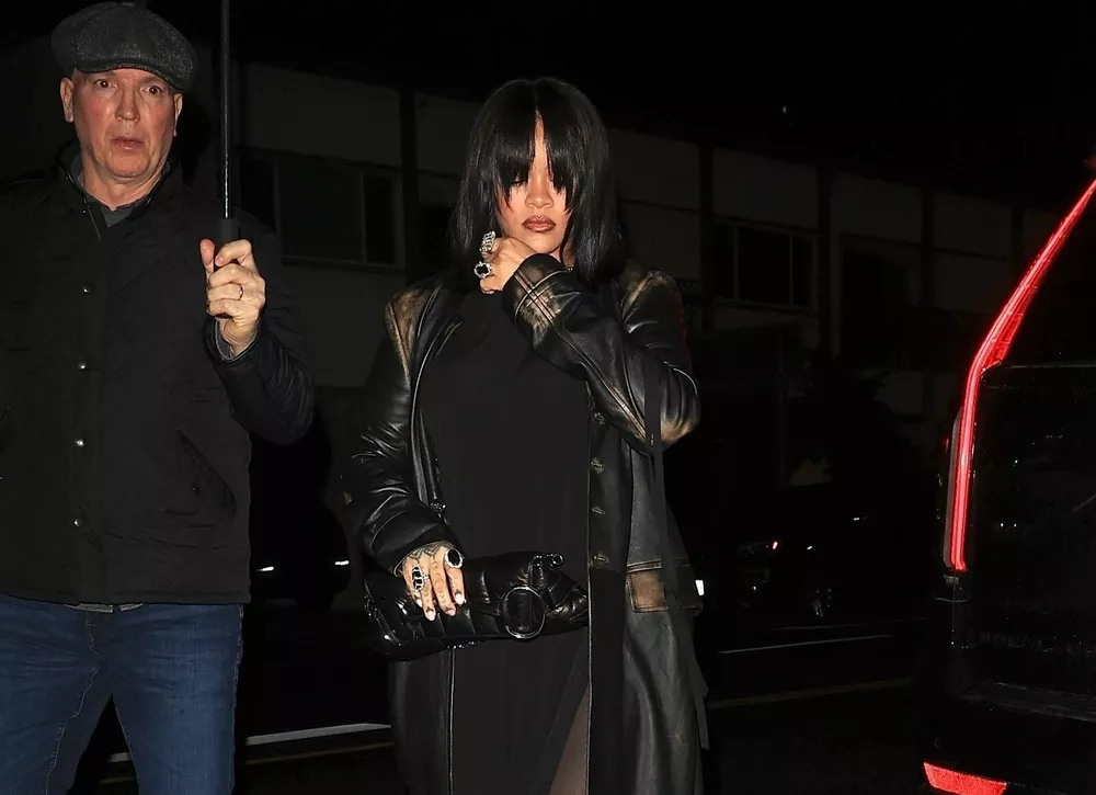 Рианна и A$AP Rocky сходили на свидание в образах в стиле “Матрицы”