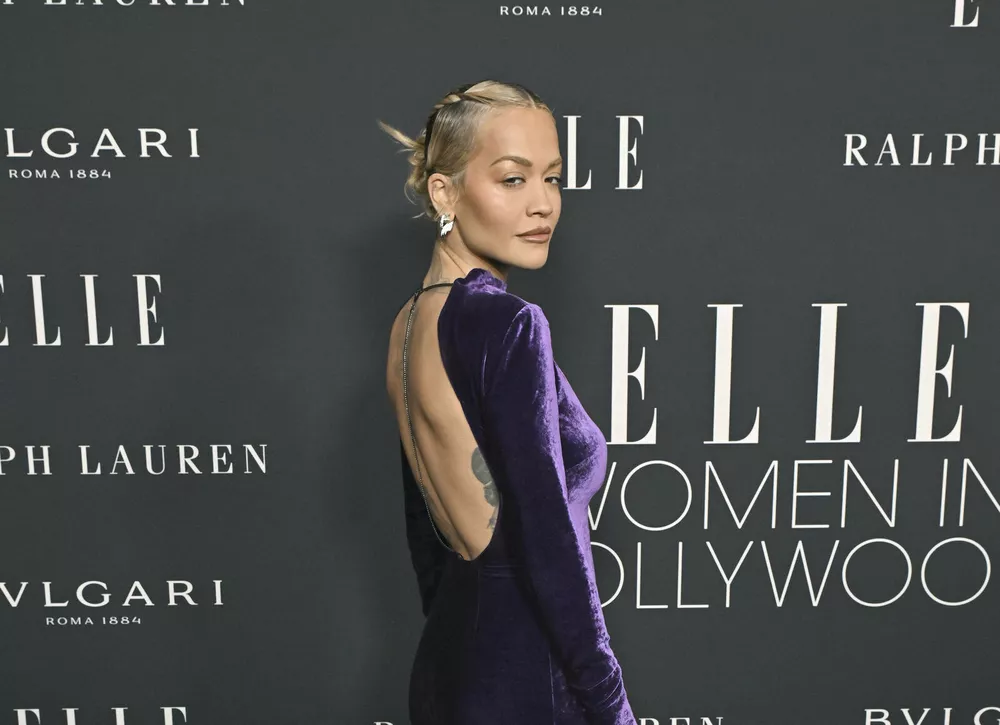 Рита Ора обнажила татуированную спину на светском мероприятии 