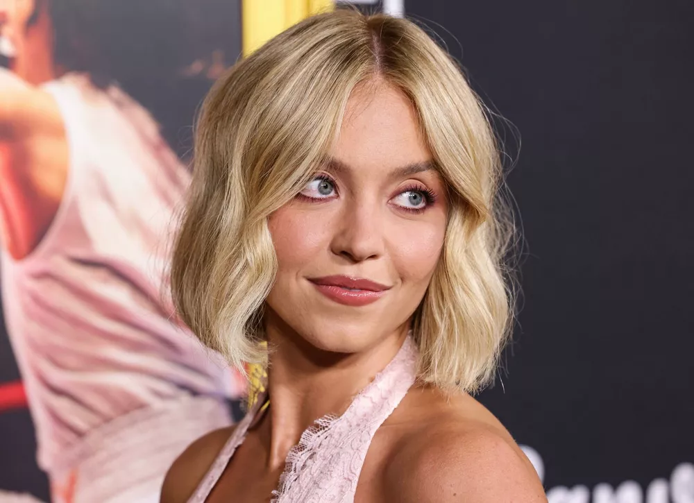 Сидни Суини встретилась с бывшим женихом 