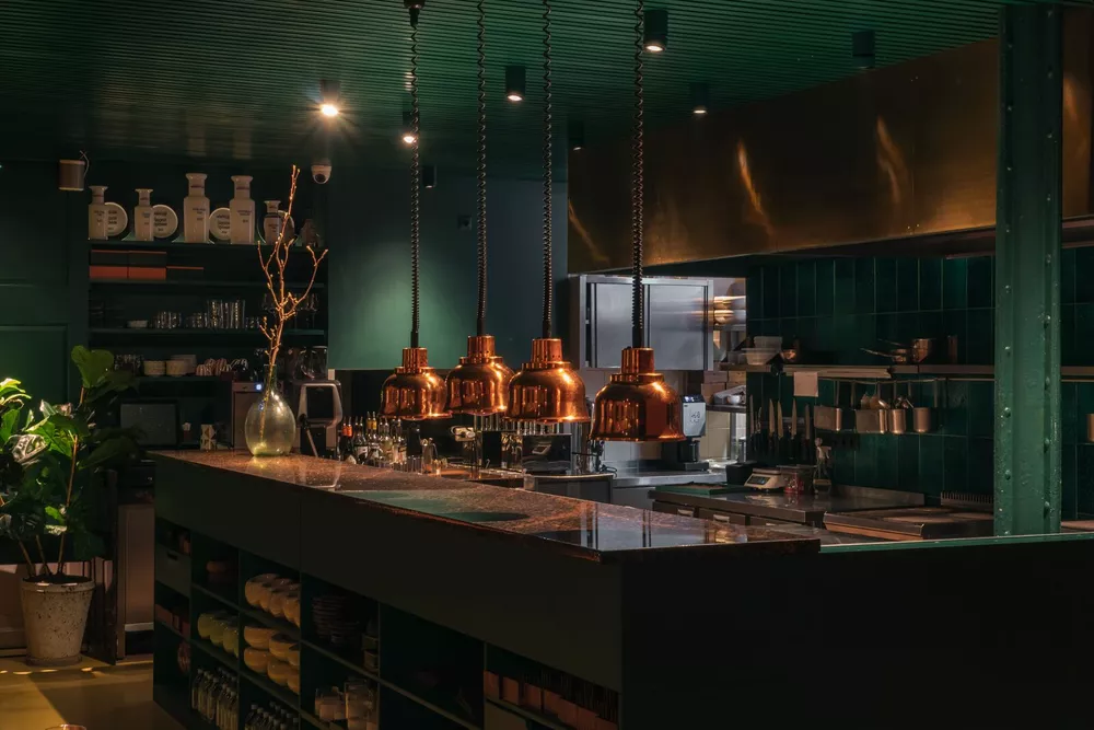 1 место – BOBO / Bourgeois Bohemians (Санкт-Петербург)