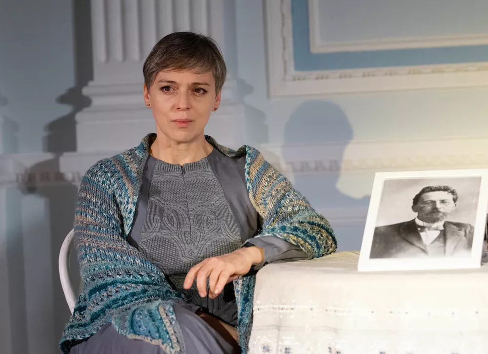 Спектакль с Нелли Уваровой стал победителем фестиваля театральных искусств имени Достоевского 