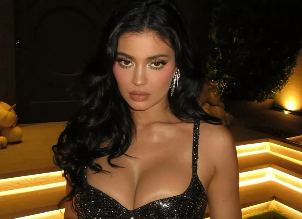 Тимати Шаламе устроил мальчишник на фоне слухов разрыве с Кайли Дженнер — чем она ответила