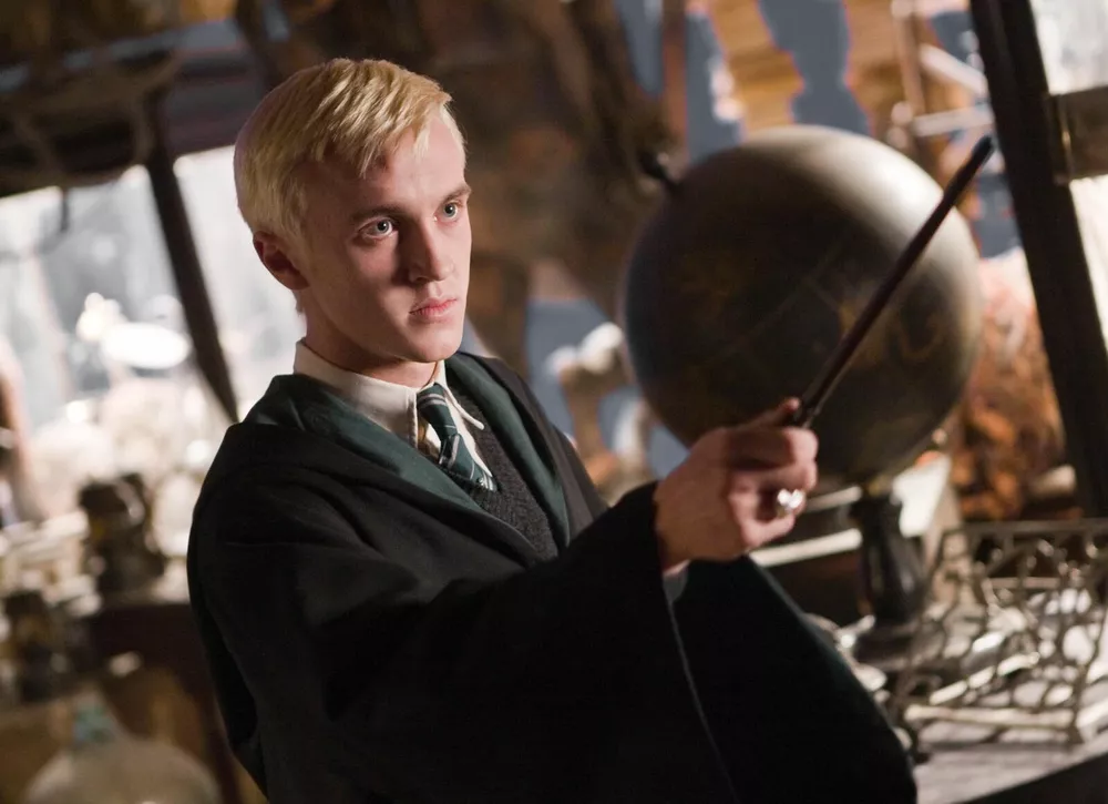 Том Фелтон вернулся к роли повзрослевшего Драко Малфоя в бродвейской постановке Гарри Поттера