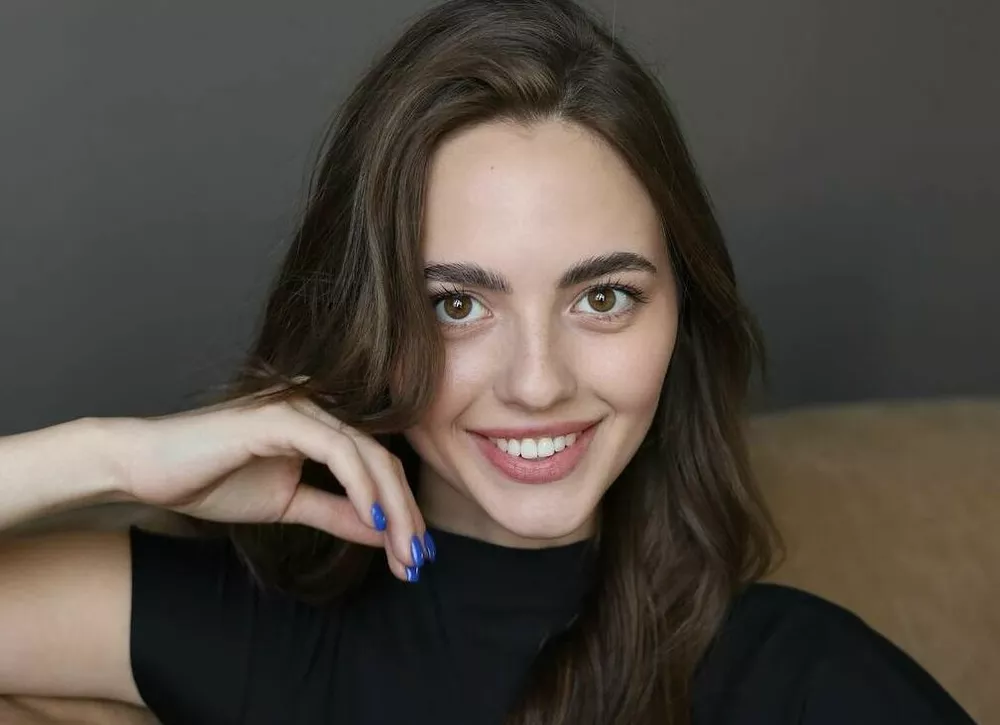 Влада Лукина: о сериале Кибердеревня, взрослении и вызовах актерской профессии