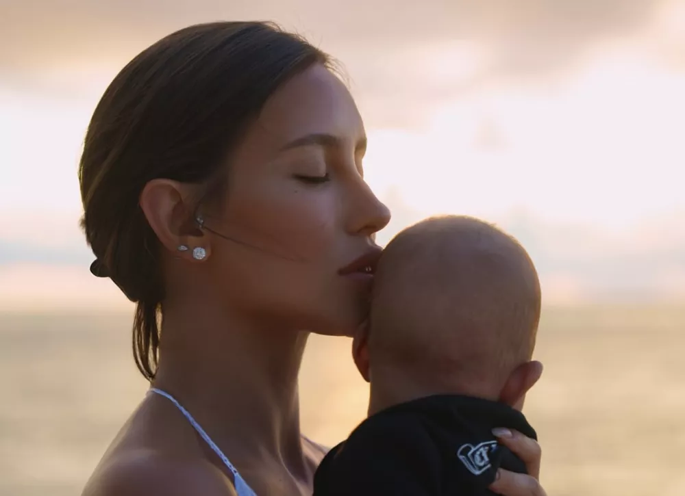 Возлюбленная Тимати не смогла продолжить грудное вскармливание